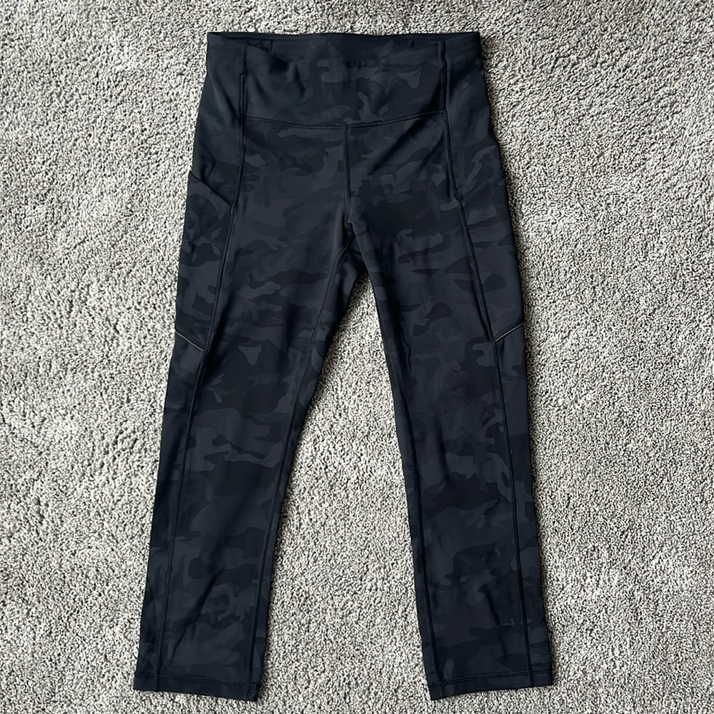 Camo Lululemon leggings size 4